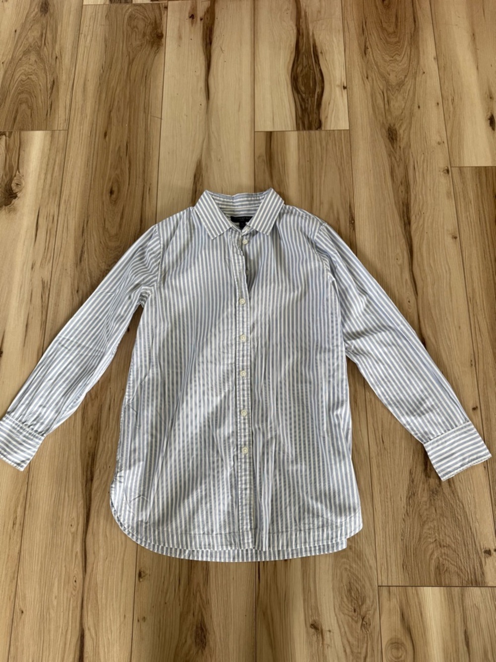 Banana Republic women’s button up